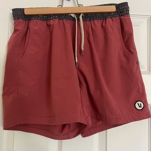 VUORI MEN’S SHORTS - SIZE SMALL